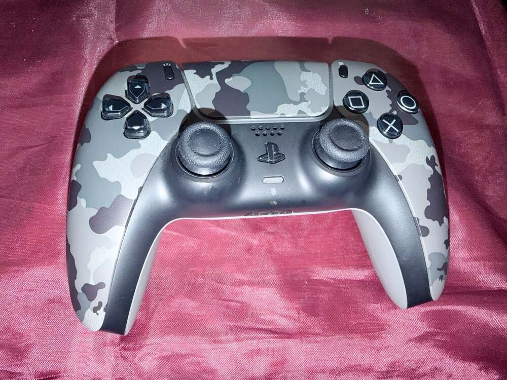 Sony PlayStation 5 DualSense Wireless Controller Gray Camouflage CFI-ZCT1W